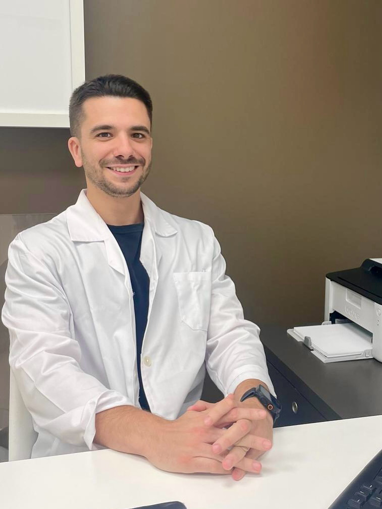 Dr. Nil Lecha