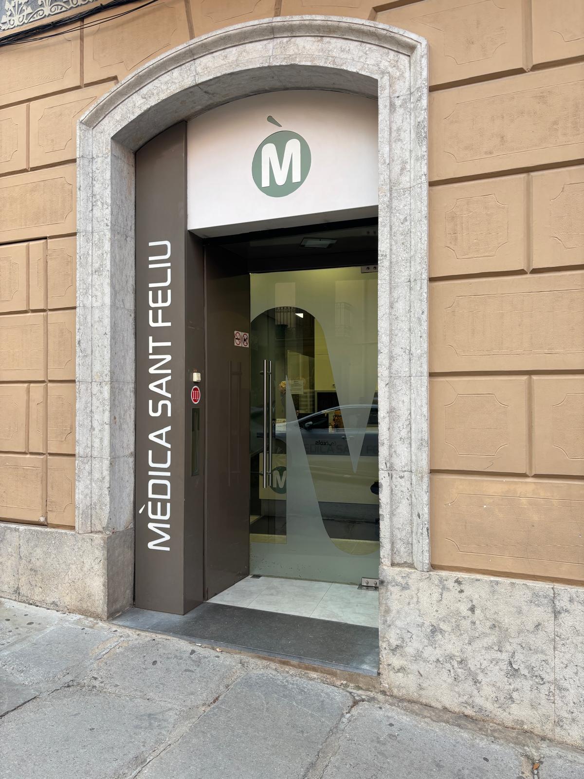 Façana de Mèdica Sant Feliu